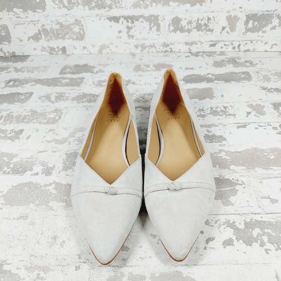 Naturalizer Women's Flats in Light Gray - Picture 3 of 14